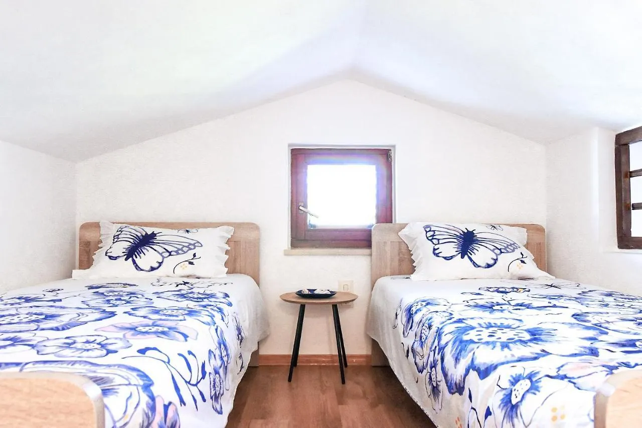 Apartment Home Away From Home Porec Croatia